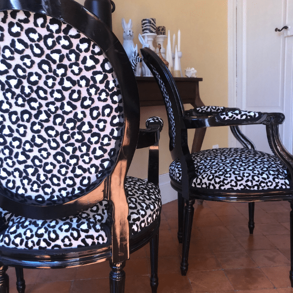 cabriolet noir tissu leopard